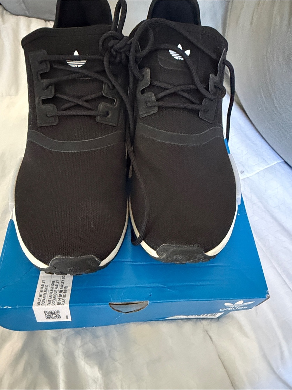 adidas Women’s Black Low-Top Lace-Up Sneakers